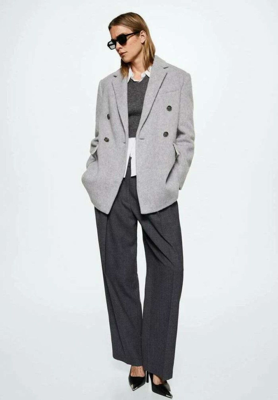 Clothing * | Mango Pelusa Short Coat Grau